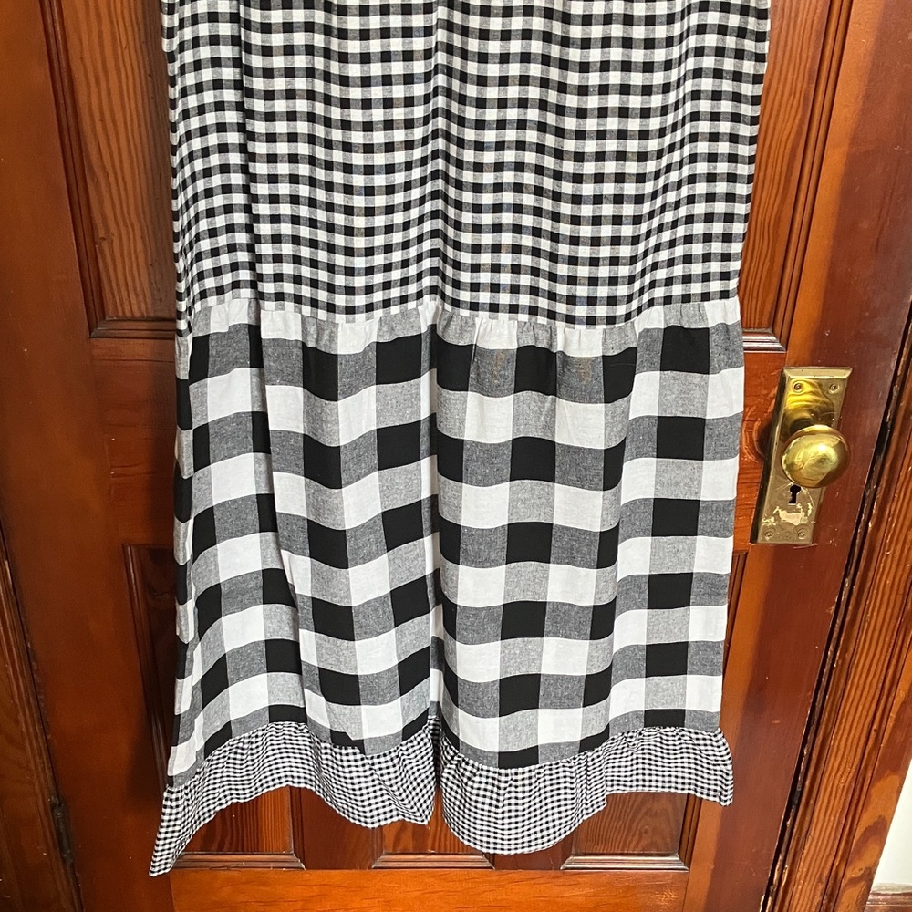 Black & White Gingham Tiered Dress - Picture 3 of 4